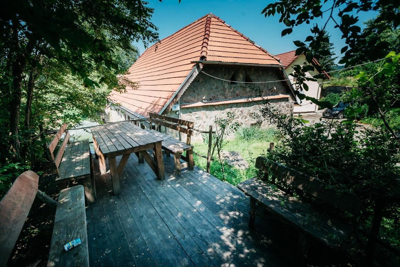 فندق Moara De Piatra Carta  المظهر الخارجي الصورة